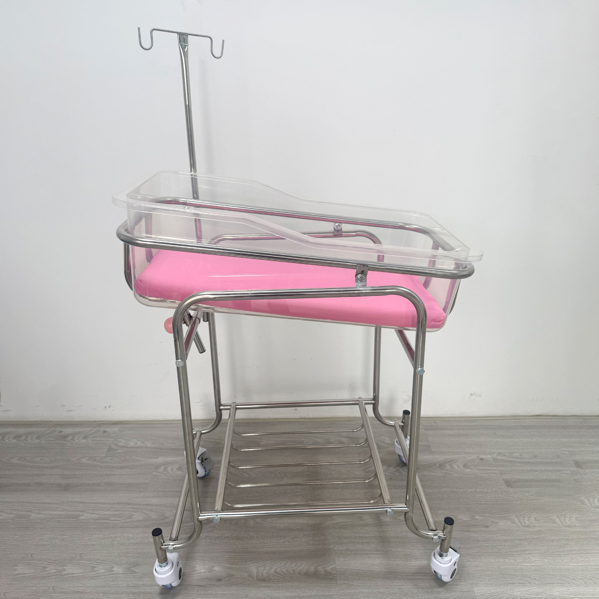Stainless Steel Baby Bassinet  - Baby Nursery Trolley ulasan dan harga