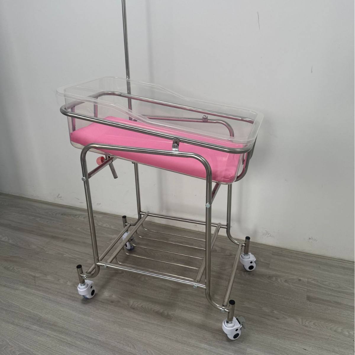 Stainless Steel Baby Bassinet  - Baby Nursery Trolley ulasan dan harga